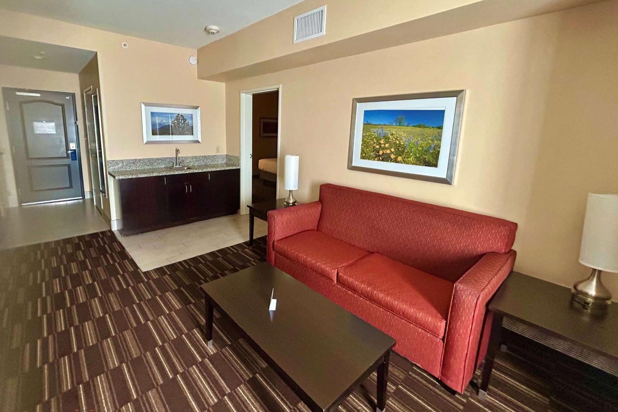 Wyndham Garden Lancaster Ca Hotel Exterior photo