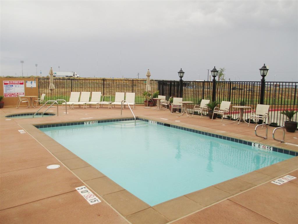 Wyndham Garden Lancaster Ca Hotel Facilities photo
