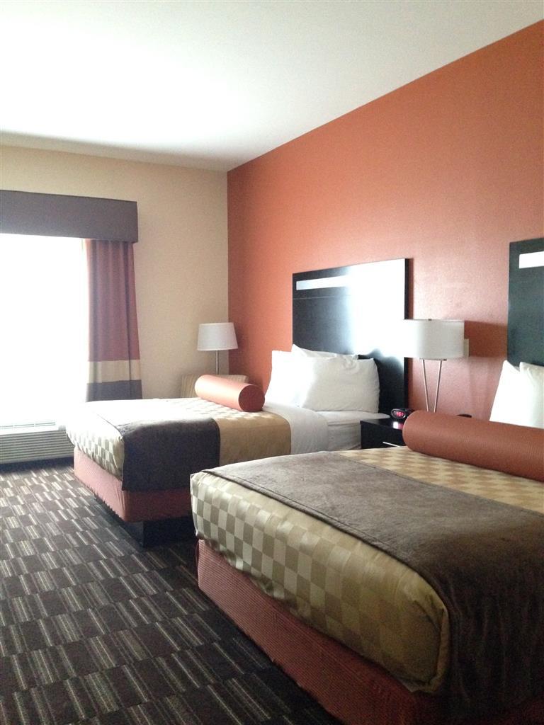 Wyndham Garden Lancaster Ca Hotel Room photo